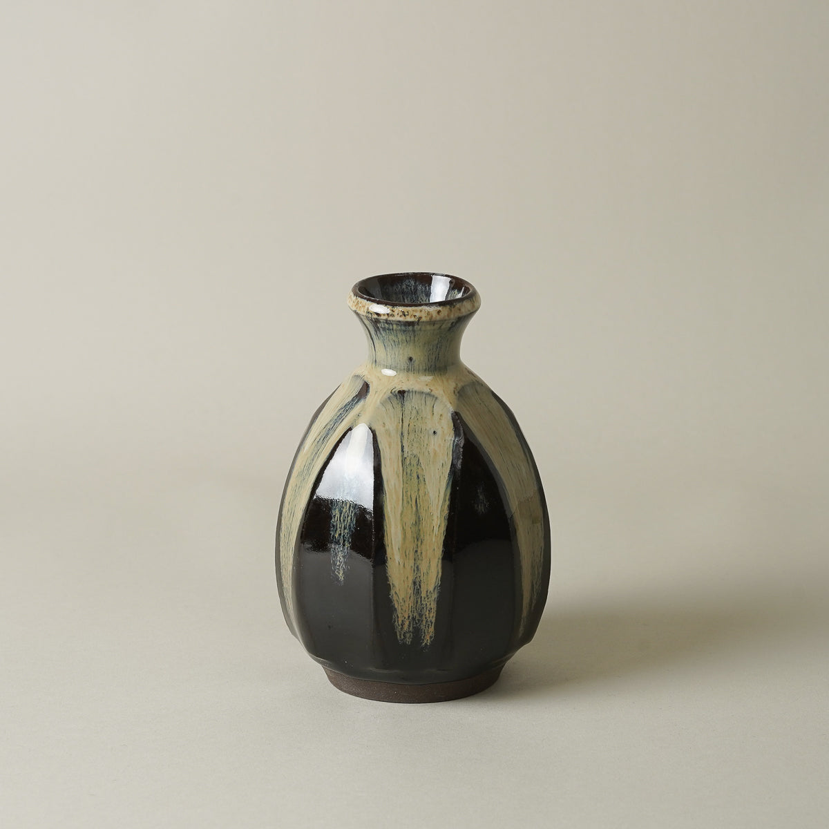 波佐見焼 朝鮮唐津 面取徳利/ぐい呑 (300ml / 60ml)