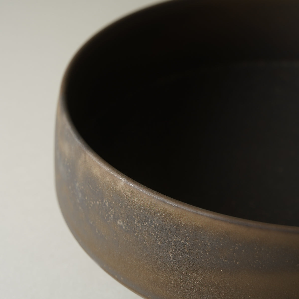 有田焼 黒炭銅 台形ボウル(M) 17.5cm