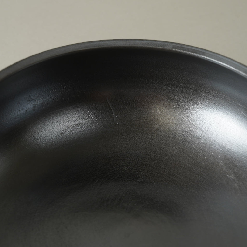 有田焼 古色銀彩 飛び鉋 蓋付中鉢 15cm [真鍮摘み]